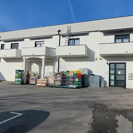 Apartament Lux Novi Park