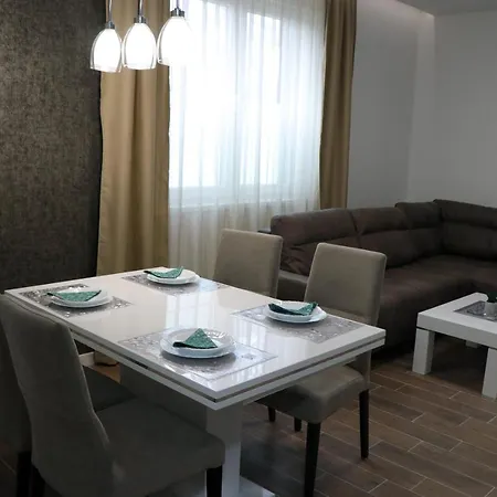 Lux Novi Park * Vrdnik