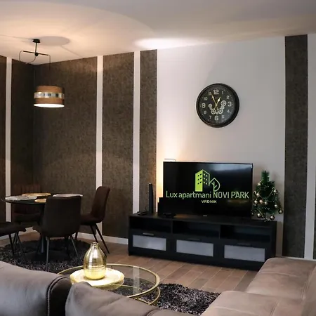 Lux Novi Park Apartament Vrdnik