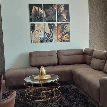 Apartman Lux Novi Park