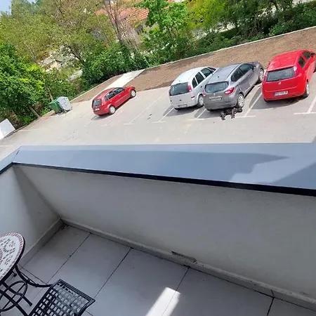 Lux Novi Park Apartmán *