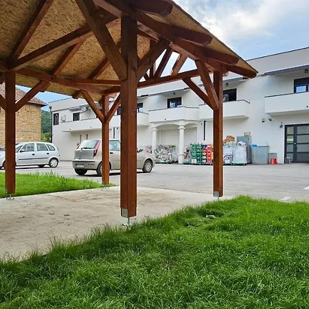 Apartament Lux Novi Park *