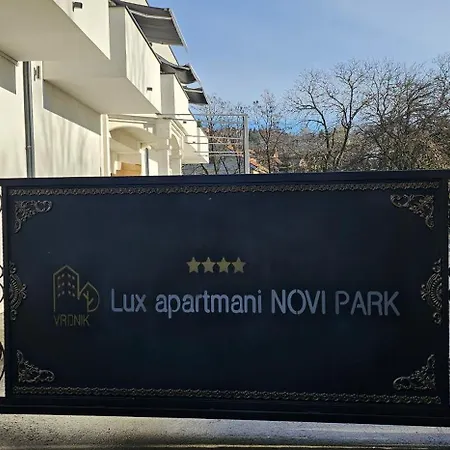 Lux Novi Park Apartmán *
