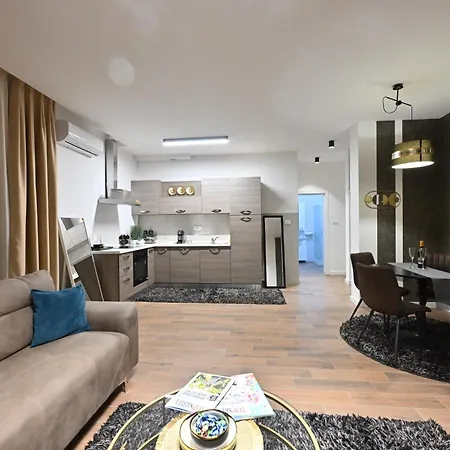 Lux Novi Park * Vrdnik