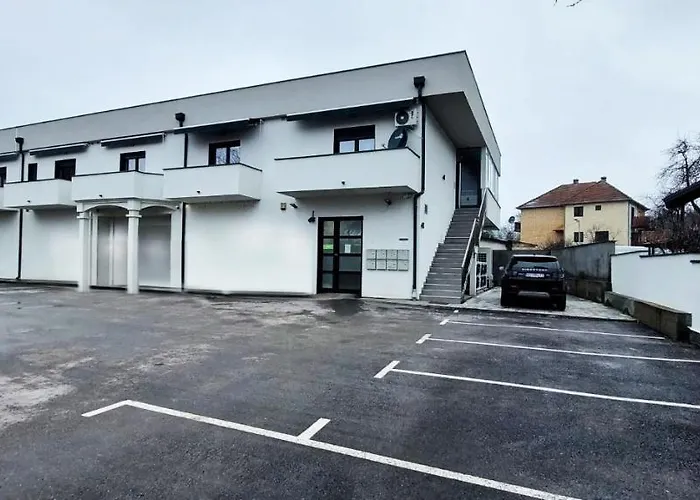 Lux Novi Park Apartament