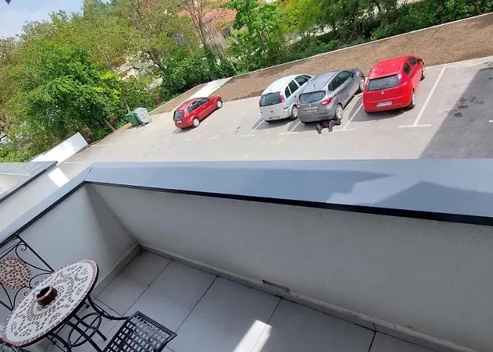 Lux Novi Park Apartament *