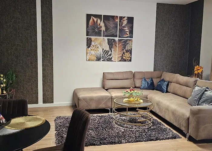 Lux Novi Park Apartament