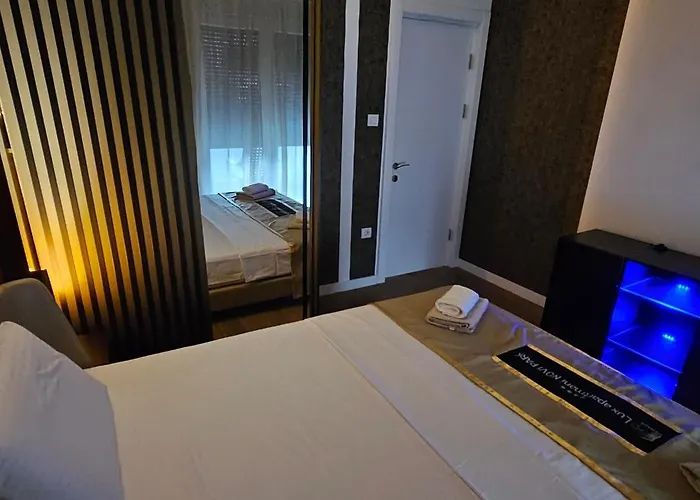 Apartament Lux Novi Park *